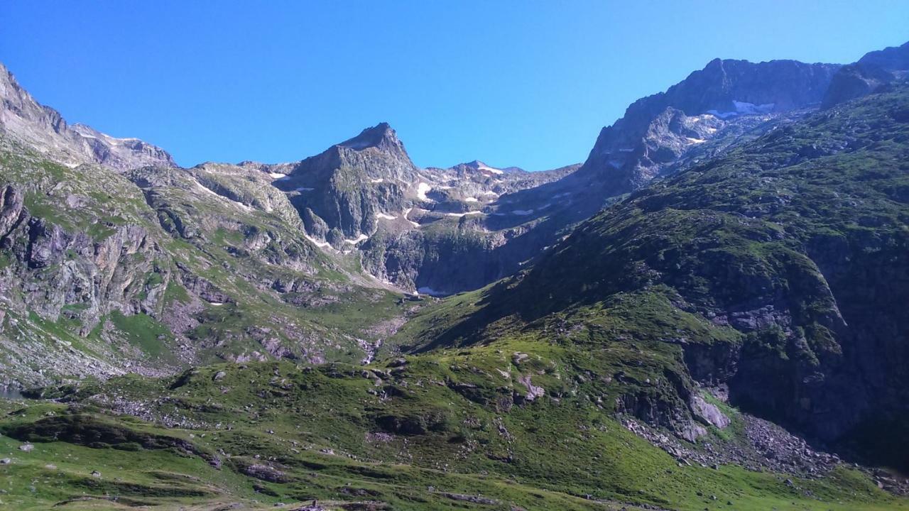 Appartement T2 Jardins De Ramel Bagnères-de-Luchon المظهر الخارجي الصورة